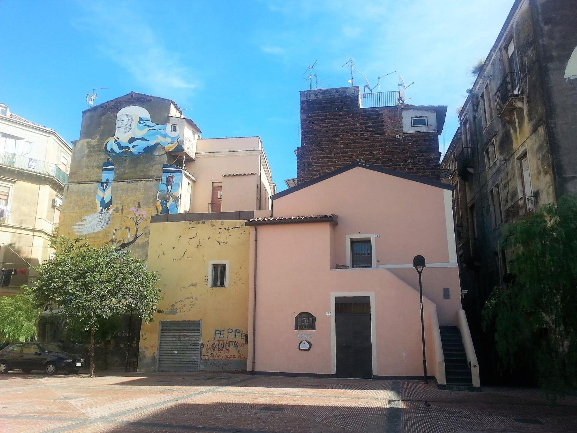 Cozy And Quiet In The Old Town Ferienhaus Catania